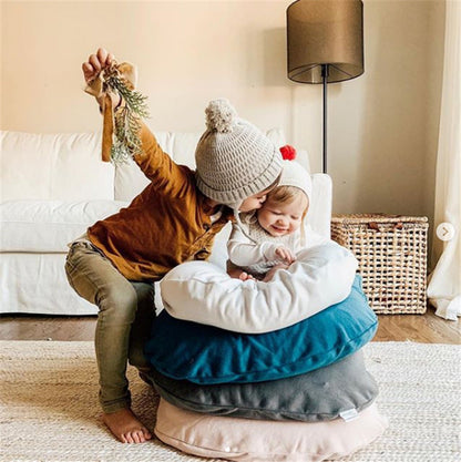 Protective Baby PillowOverview:

Portable and washable

 Suitable for various sleeping positions of the baby
 


 Simulate the warm womb of the mother, bring a full sense of security to bKidsesdeepeeEsdeepeeProtective Baby PillowProtective Baby Pillow