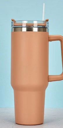 40oz Insulated Stanley CupFeatures and SpecificationsHigh Capacity:Store up to 40 ounces of your favorite beverages, ideal for long days, workouts, hikes, or outdoor adventures.
Double-WalledThermosesesdeepeeEsdeepee40oz Insulated Stanley Cup40oz Insulated Stanley Cup